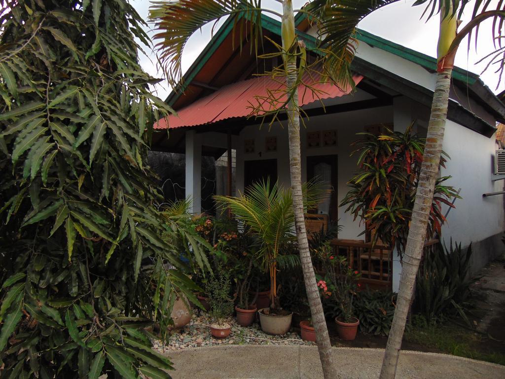 Santigi Homestay ギリ・アイル エクステリア 写真