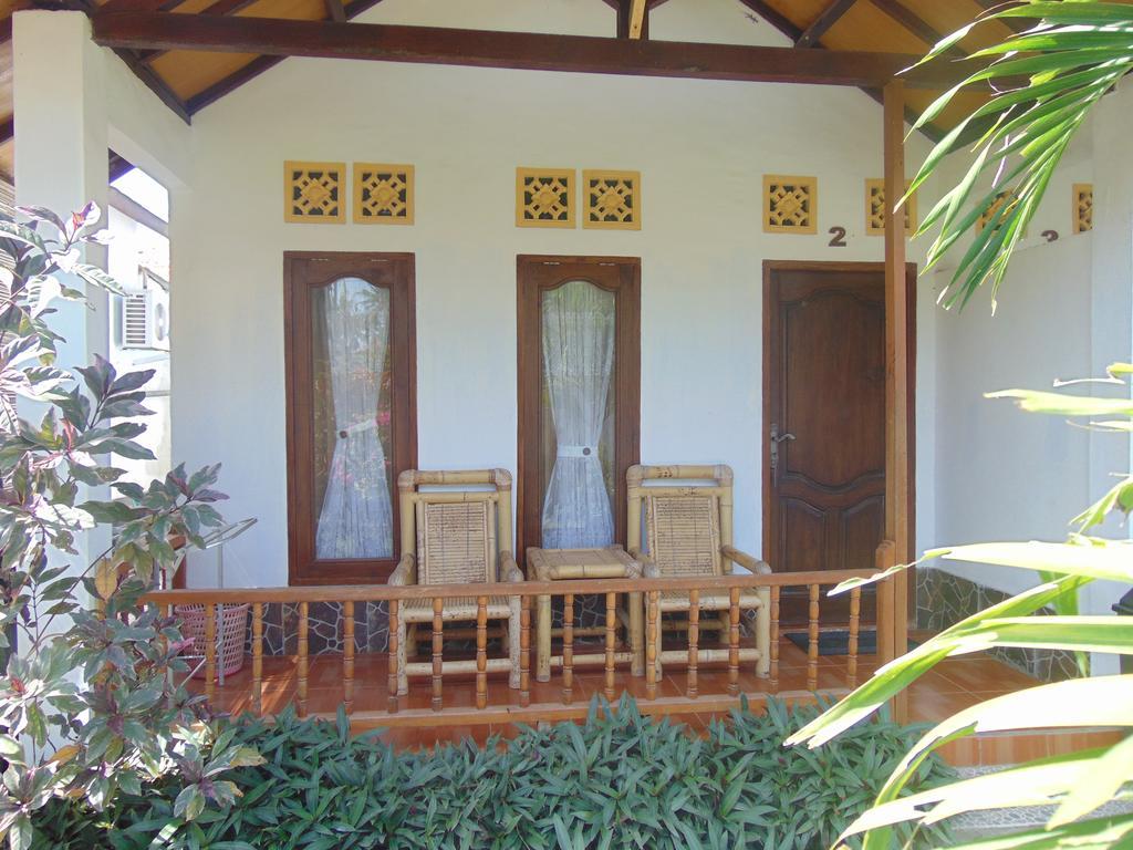 Santigi Homestay ギリ・アイル エクステリア 写真