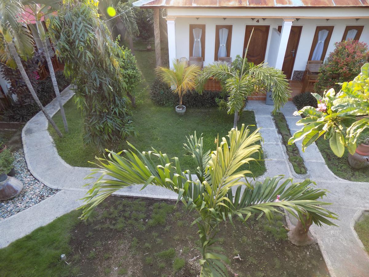 Santigi Homestay ギリ・アイル エクステリア 写真